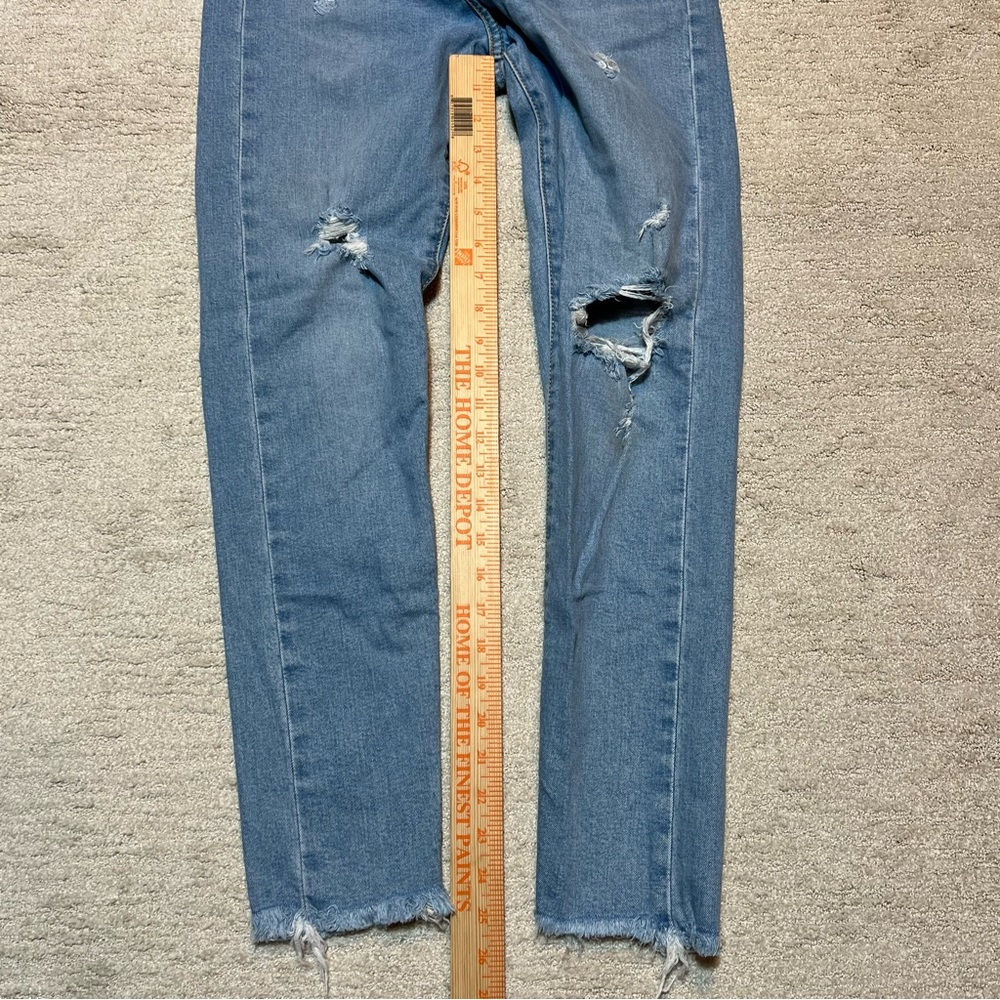 Levis Wedgie Skinny Distressed Jeans Size 28 Button Fly - Picture 7 of 7